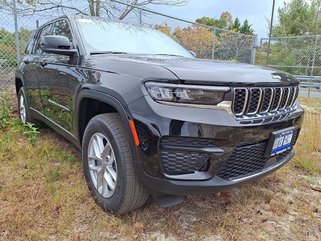 New 2025 Jeep Grand Cherokee Laredo X Sport Utility