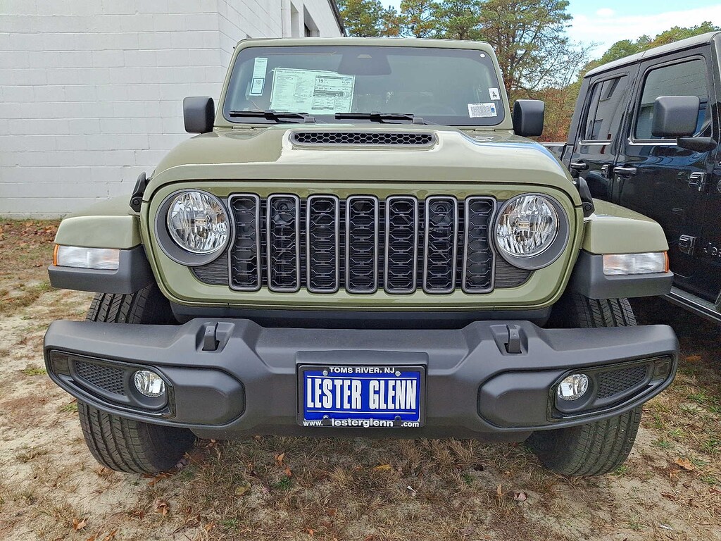 New 2026 Jeep Gladiator Sport S Pickup