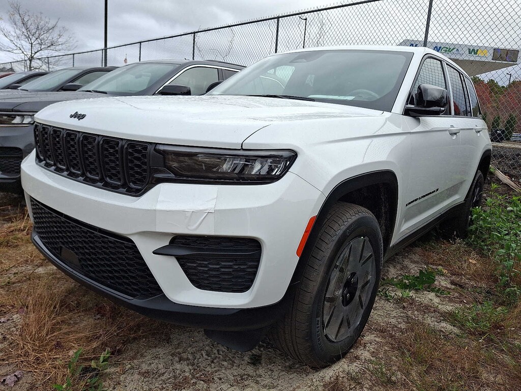 New 2025 Jeep Grand Cherokee Altitude X Sport Utility