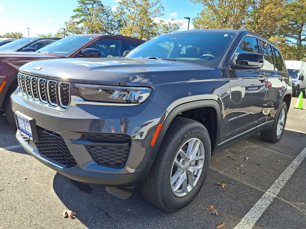 New 2025 Jeep Grand Cherokee Laredo X Sport Utility