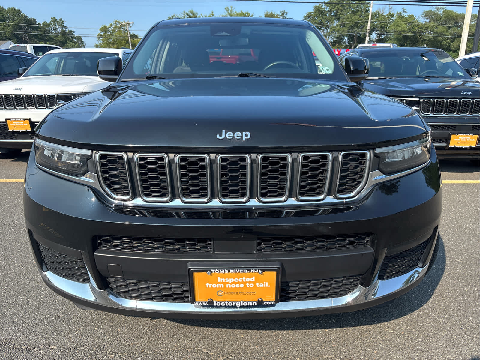 2022 Jeep Grand Cherokee Laredo photo 4