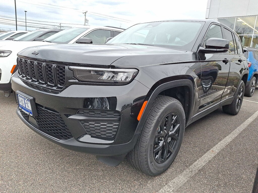 New 2025 Jeep Grand Cherokee Altitude X Sport Utility