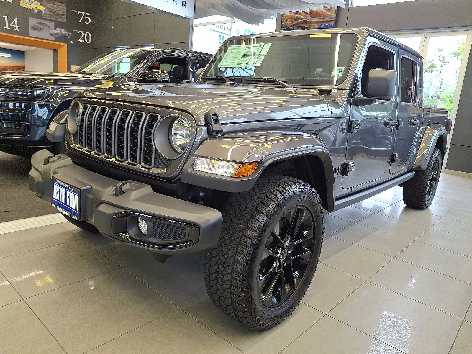 2025 Jeep Gladiator photo 2