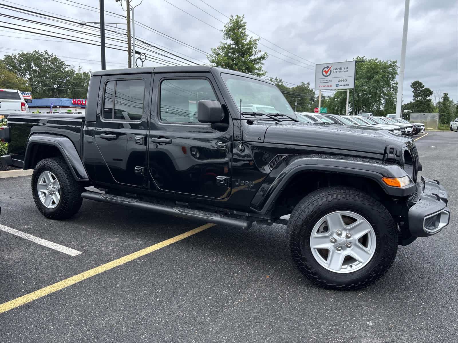 2021 Jeep Gladiator Sport S photo 3