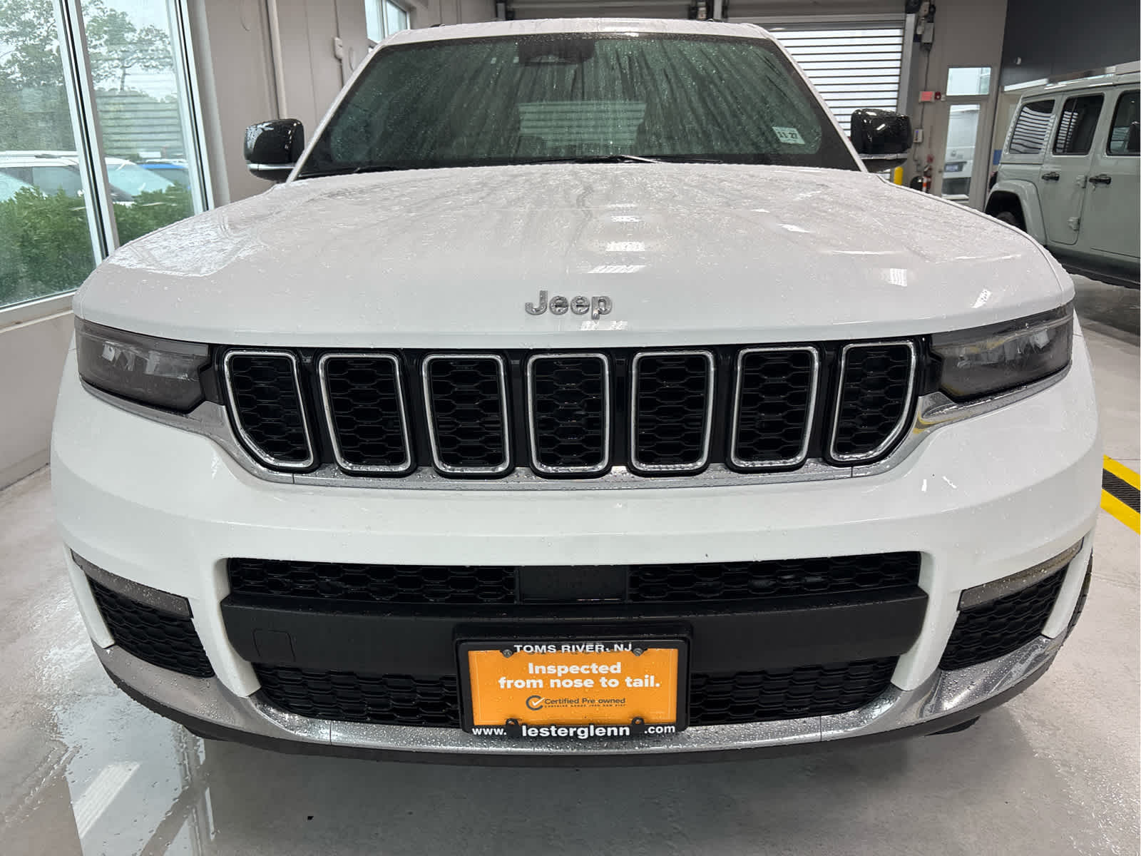 2023 Jeep Grand Cherokee Limited photo 2