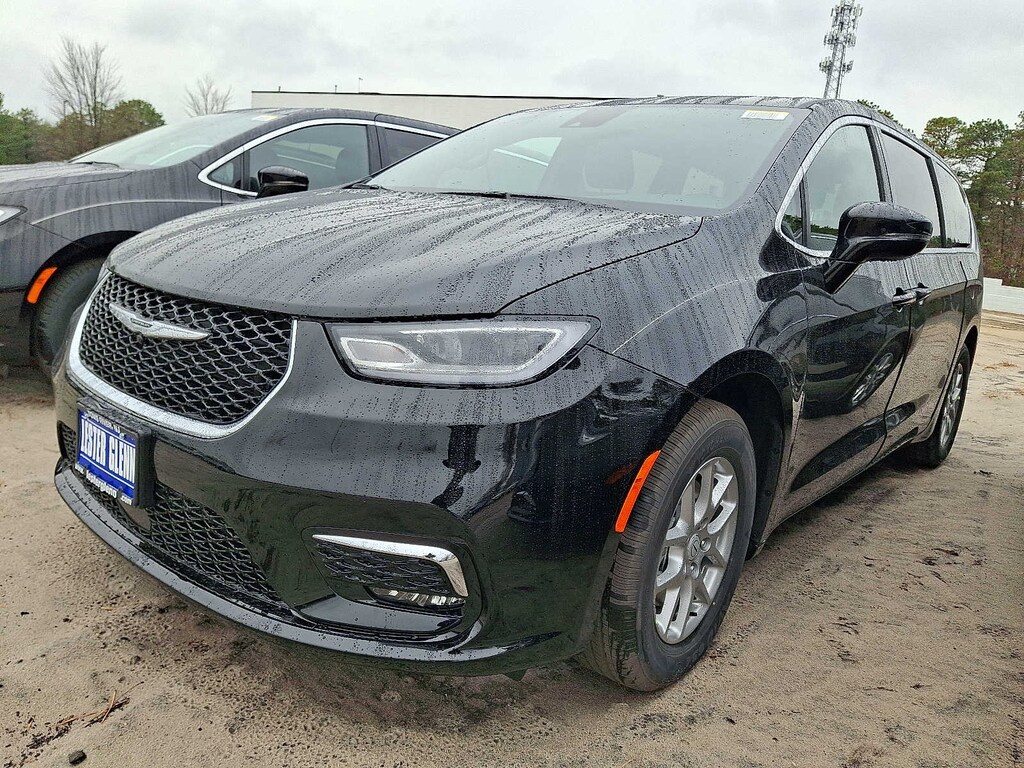 New 2026 Chrysler Pacifica Select Passenger Van