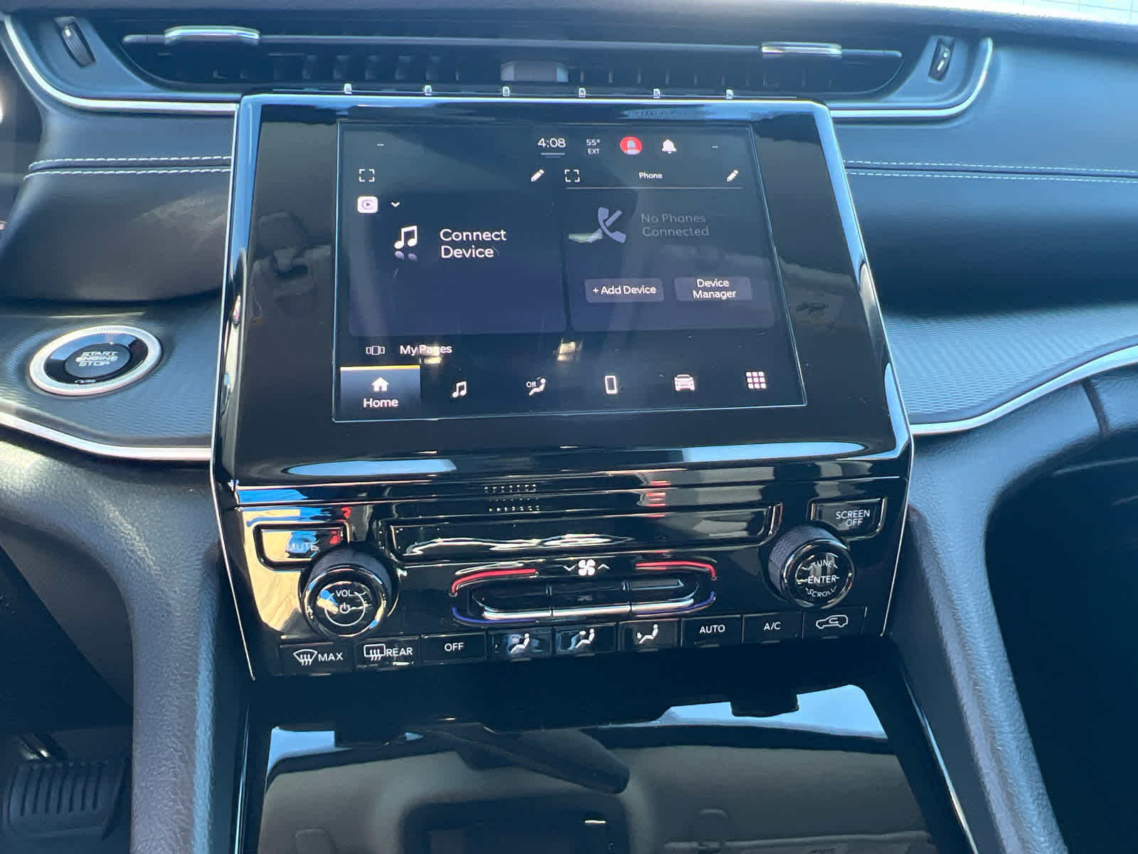 2023 Jeep Grand Cherokee Laredo - Photo 14
