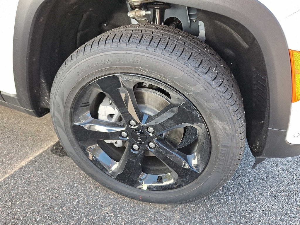 New 2025 Jeep Grand Cherokee Limited Sport Utility