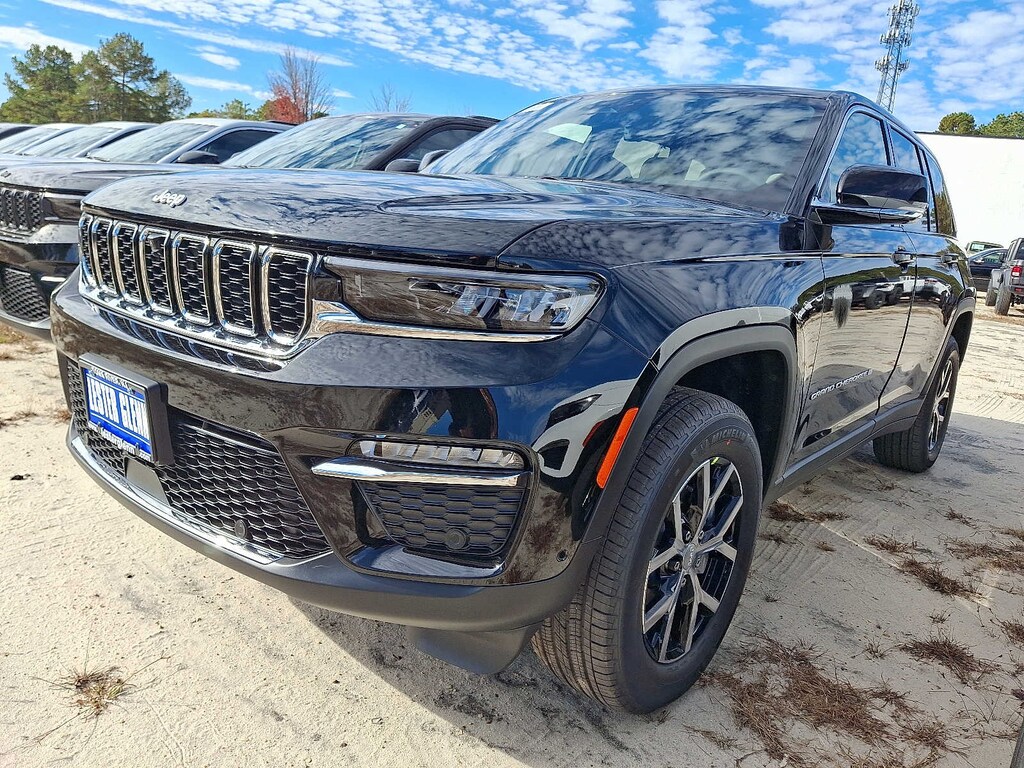 New 2025 Jeep Grand Cherokee Limited Sport Utility