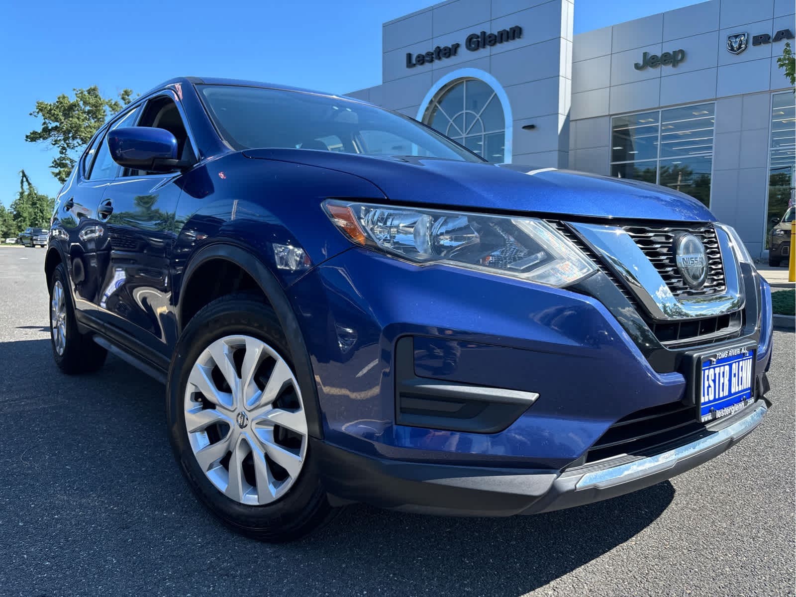 Used 2018 Nissan Rogue S with VIN KNMAT2MV2JP535577 for sale in Toms River, NJ