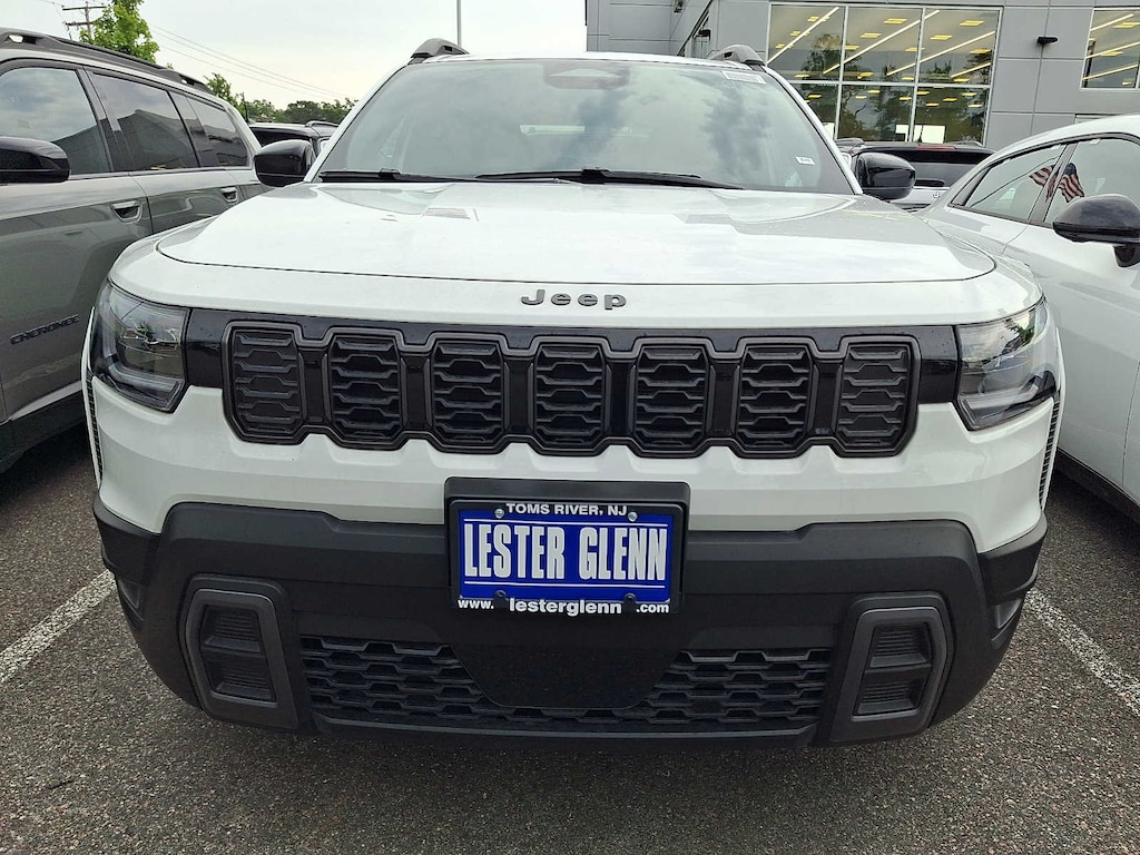 New 2026 Jeep Cherokee Laredo Sport Utility