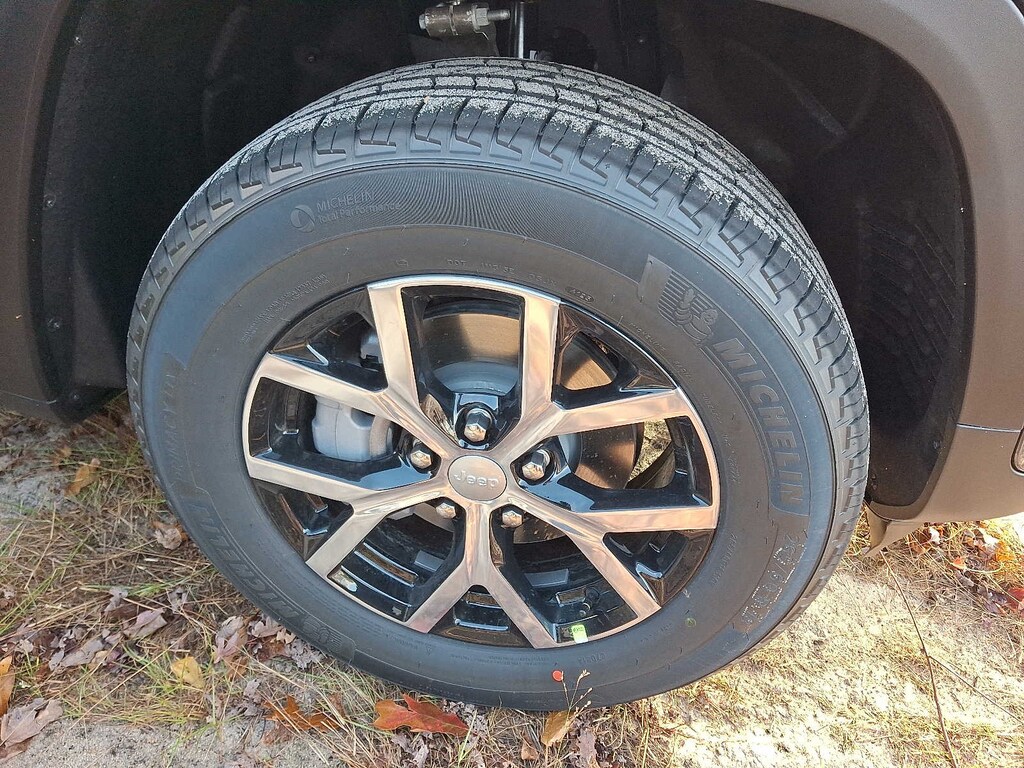 New 2025 Jeep Grand Cherokee Limited Sport Utility