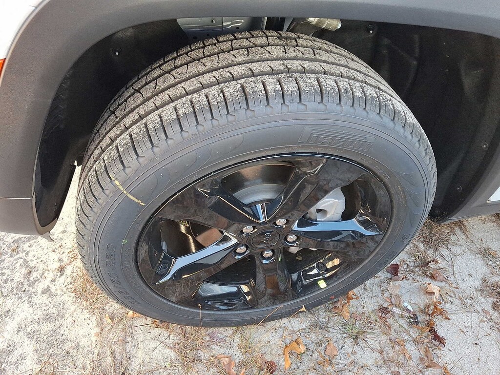 New 2025 Jeep Grand Cherokee Limited Sport Utility