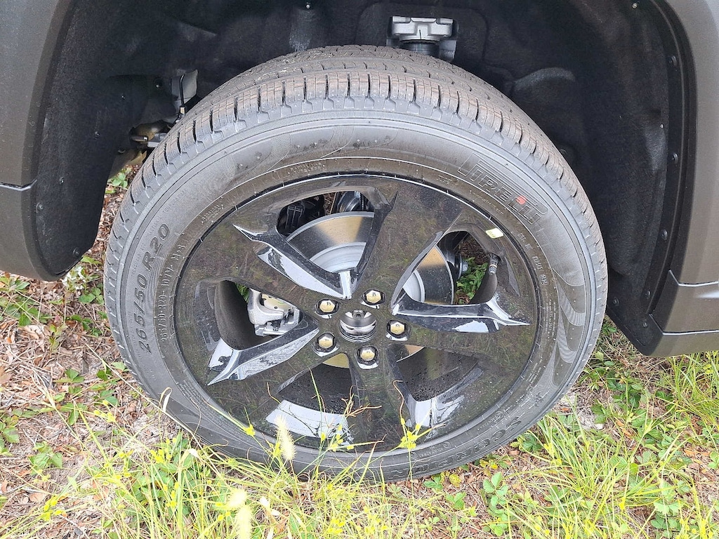 New 2025 Jeep Grand Cherokee Limited Sport Utility