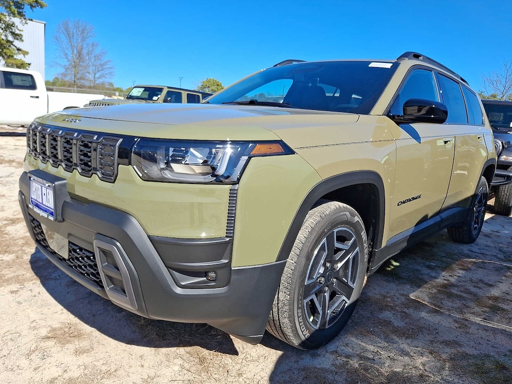 New 2026 Jeep Cherokee Laredo Sport Utility