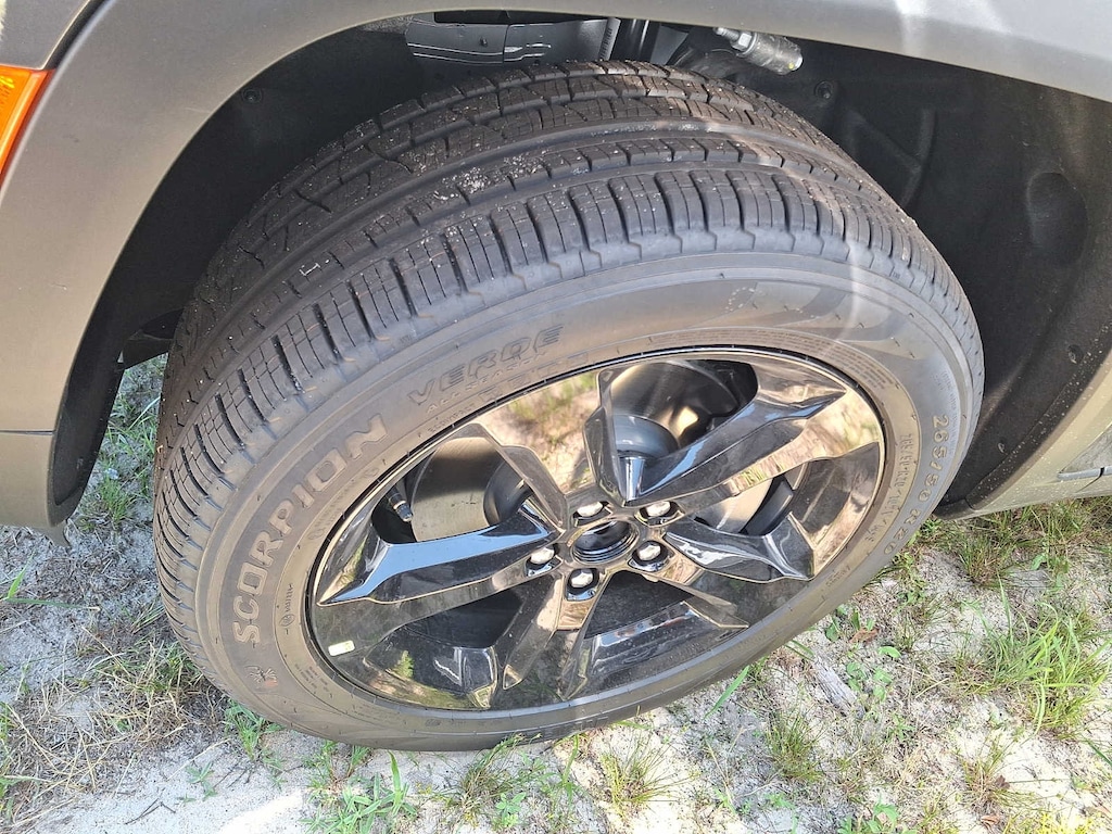 New 2026 Jeep Grand Cherokee L Limited Sport Utility