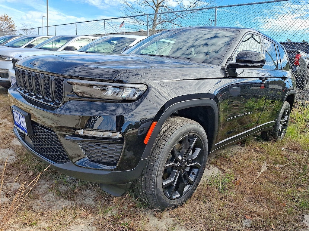 New 2025 Jeep Grand Cherokee Limited Sport Utility