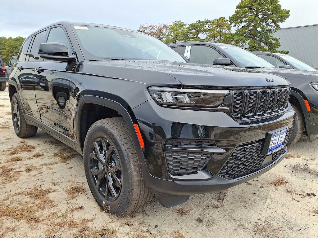 New 2025 Jeep Grand Cherokee Altitude X Sport Utility