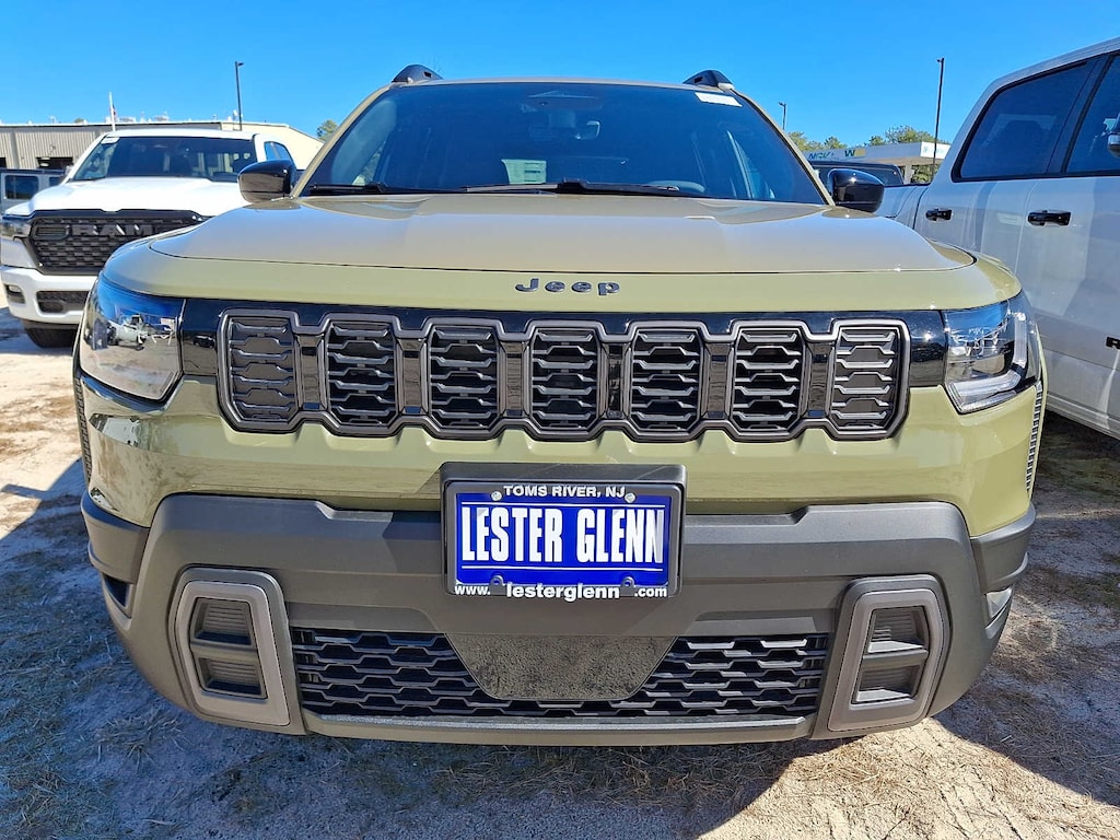 New 2026 Jeep Cherokee Laredo Sport Utility