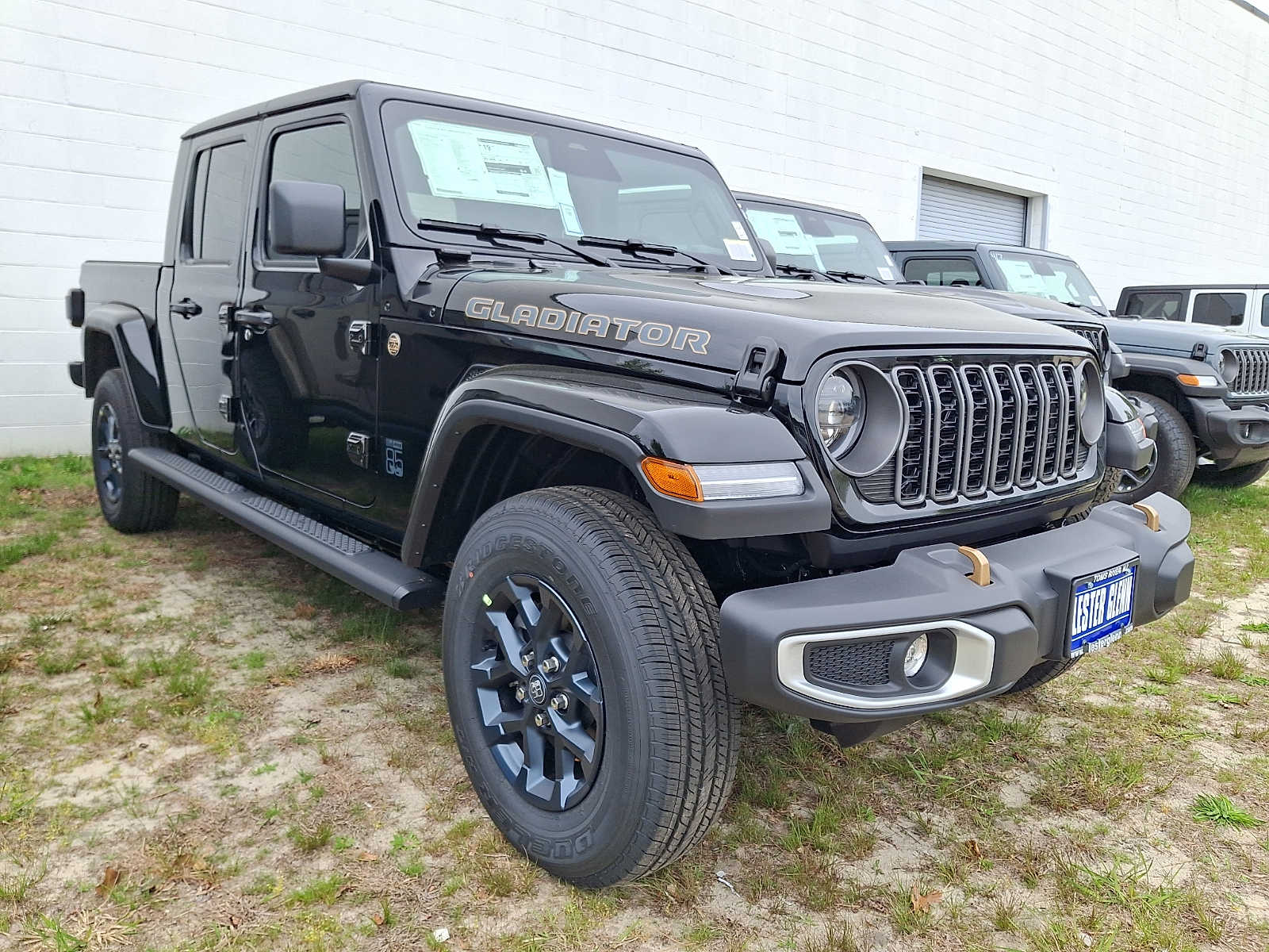 2026 Jeep Gladiator 85th Anniversary Edition Auto's photo