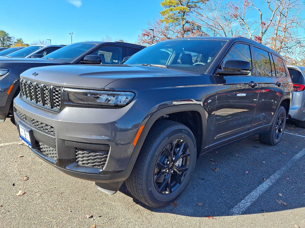 New 2025 Jeep Grand Cherokee L Altitude X Sport Utility