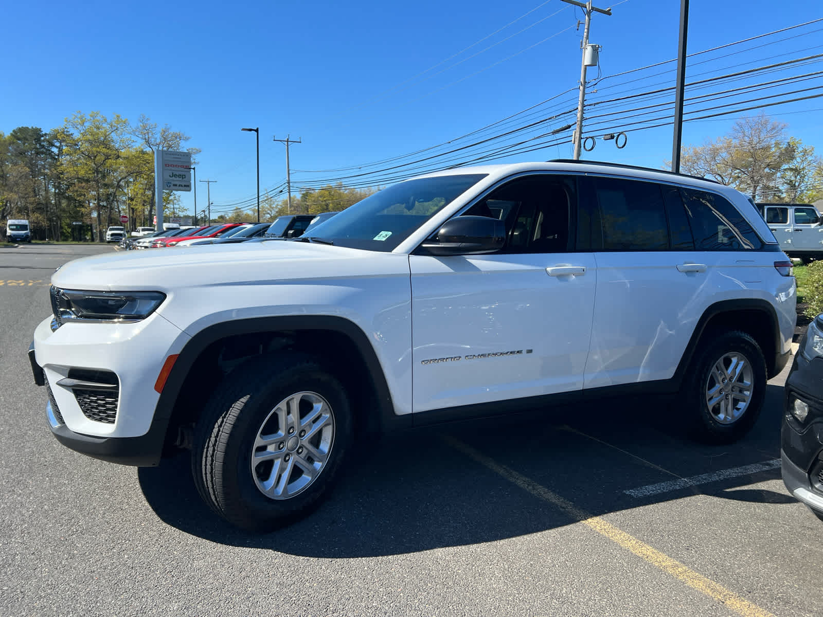 2023 Jeep Grand Cherokee Laredo - Photo 7