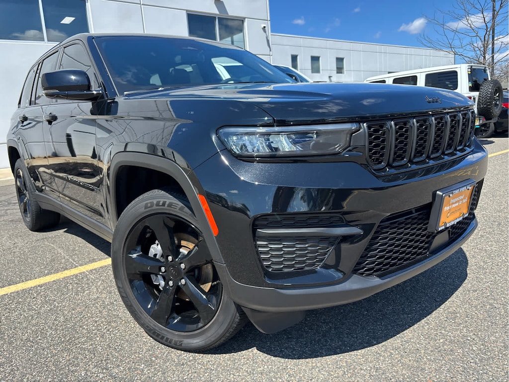 Certified 2023 Jeep Grand Cherokee Altitude SUV