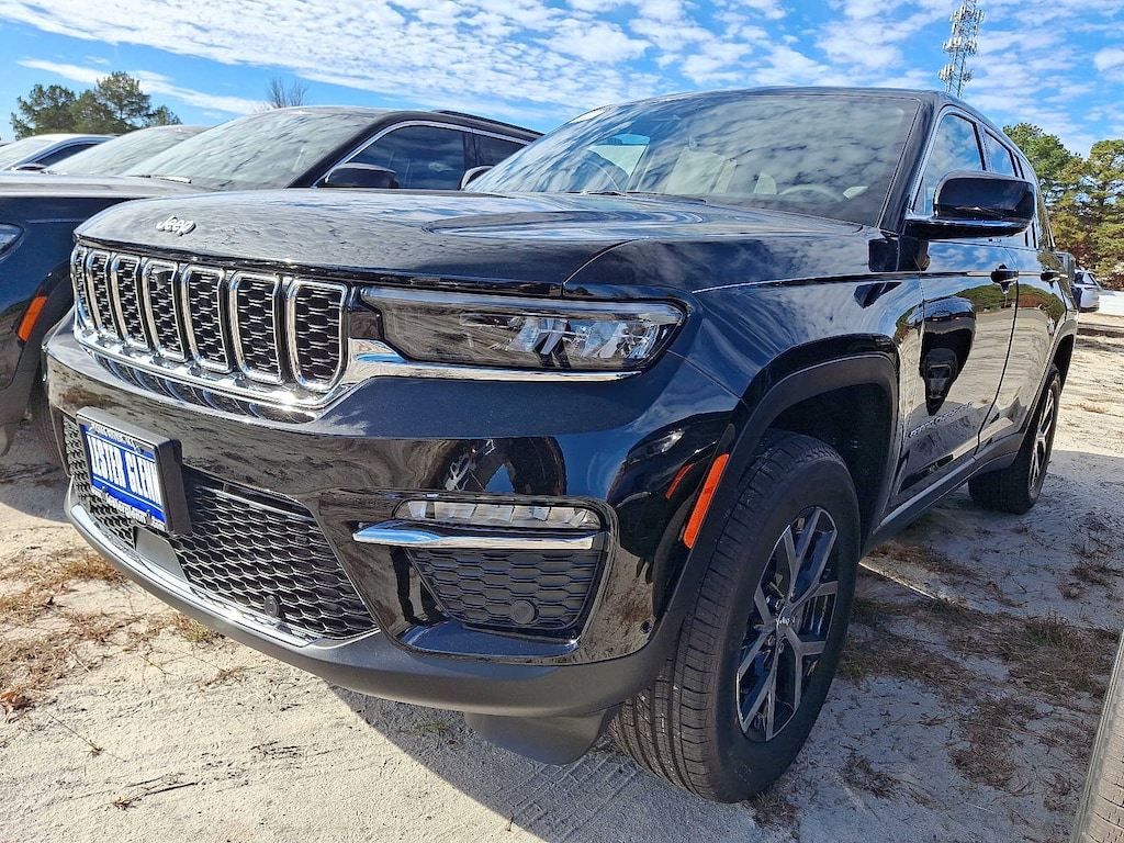 New 2025 Jeep Grand Cherokee Limited Sport Utility
