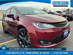 2020 Chrysler Pacifica Touring L Van Passenger Van