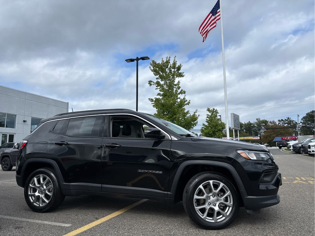 Certified 2022 Jeep Compass Latitude Lux SUV
