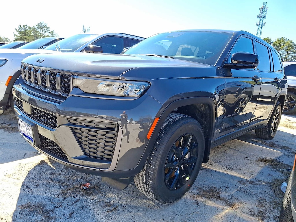 New 2026 Jeep Grand Cherokee L Laredo Altitude Sport Utility
