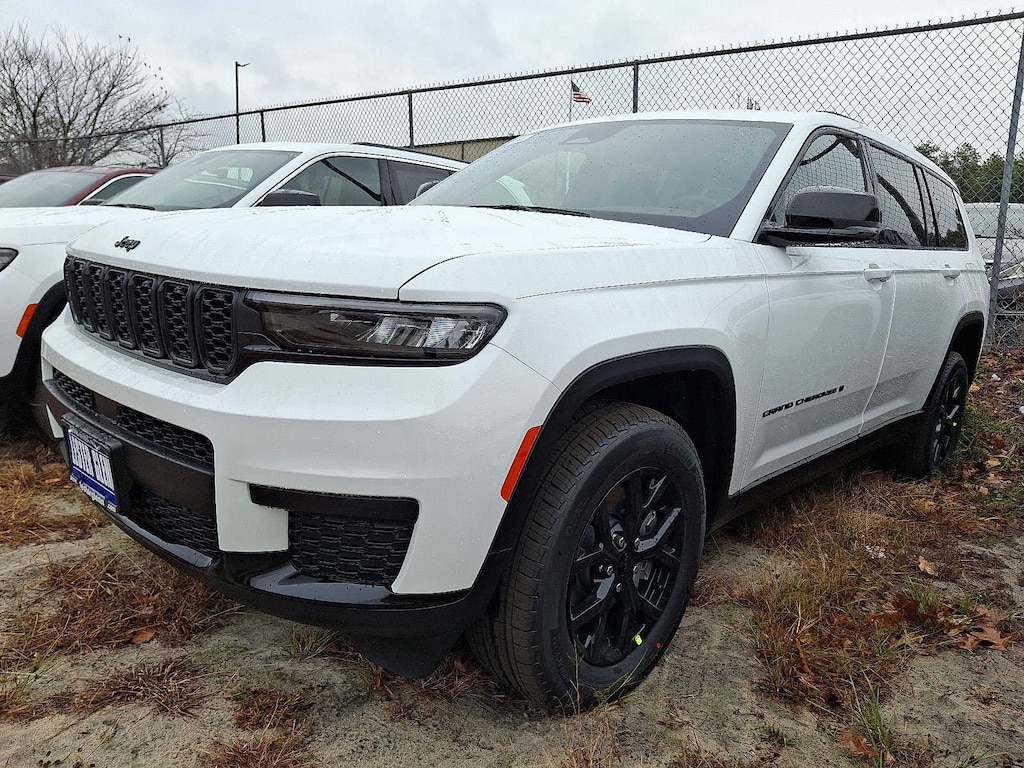 New 2025 Jeep Grand Cherokee L Altitude X Sport Utility