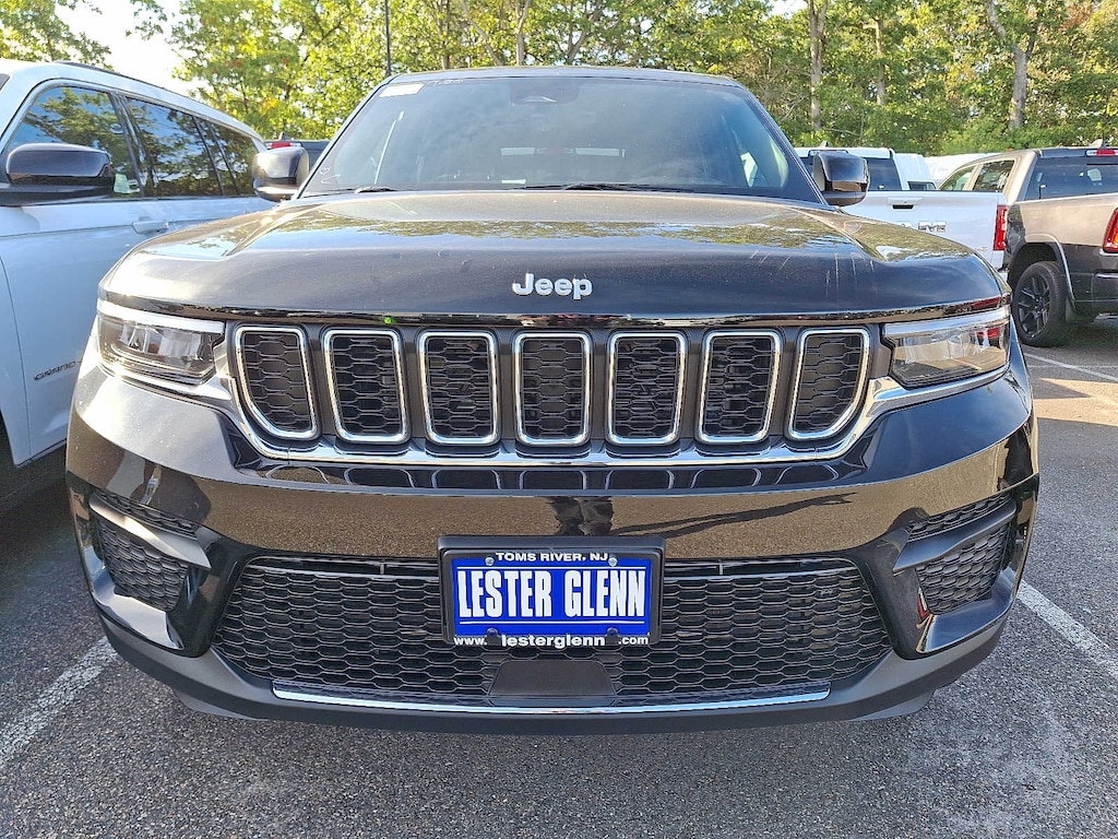 New 2025 Jeep Grand Cherokee Laredo X Sport Utility