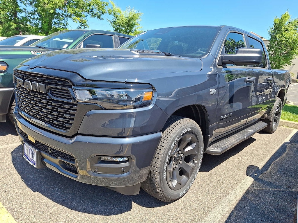 New 2026 Ram 1500 Express Pickup
