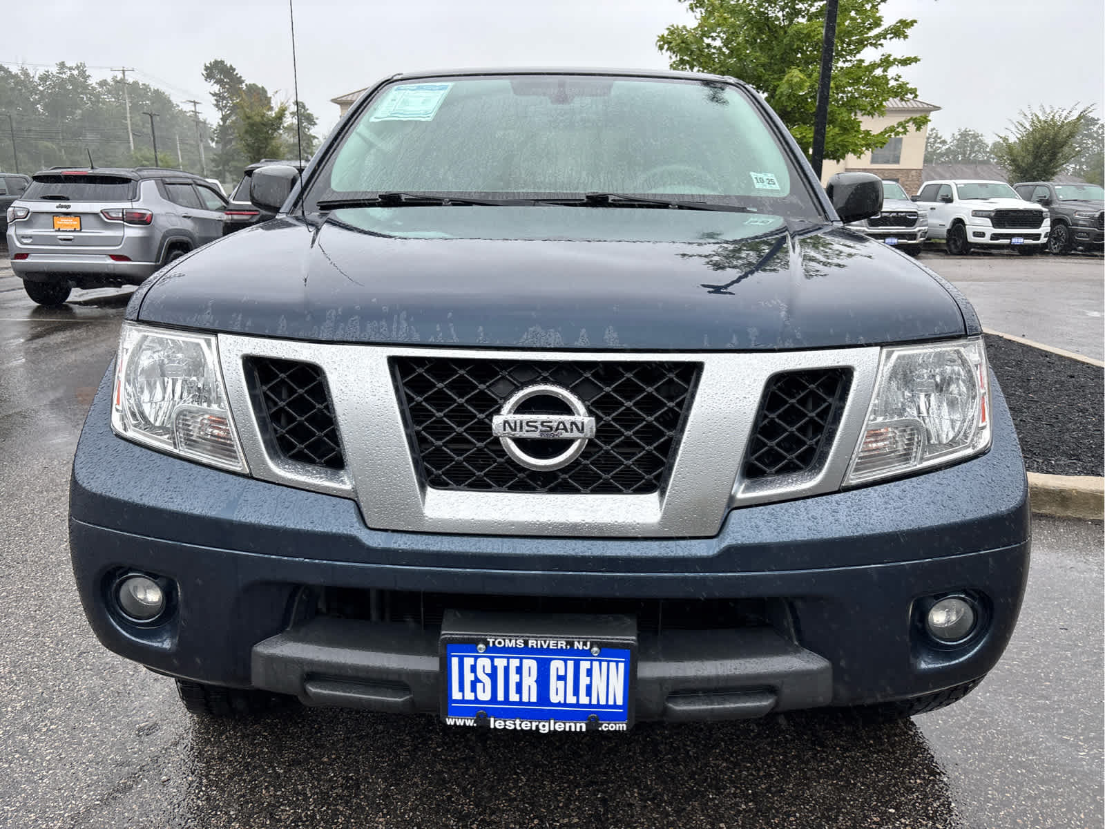 2020 Nissan Frontier SV photo 3