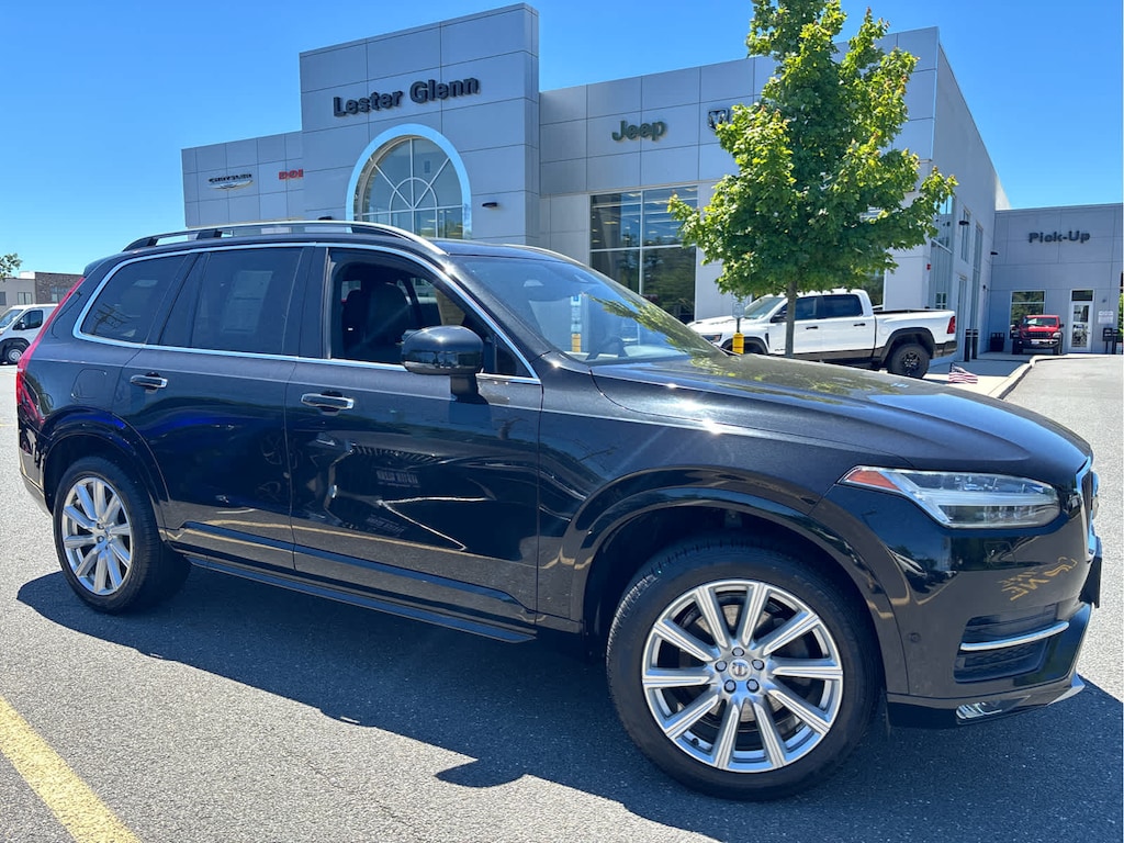 Used 2017 Volvo XC90 Momentum SUV