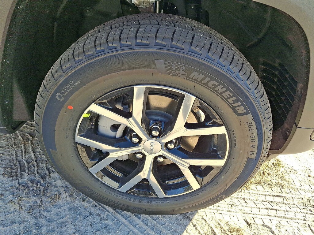 New 2025 Jeep Grand Cherokee Limited Sport Utility