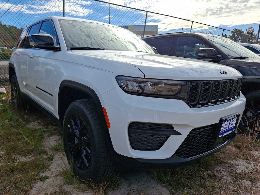 New 2025 Jeep Grand Cherokee Altitude X Sport Utility