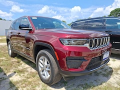 2025 Jeep Grand Cherokee LAREDO X 4X4 Sport Utility