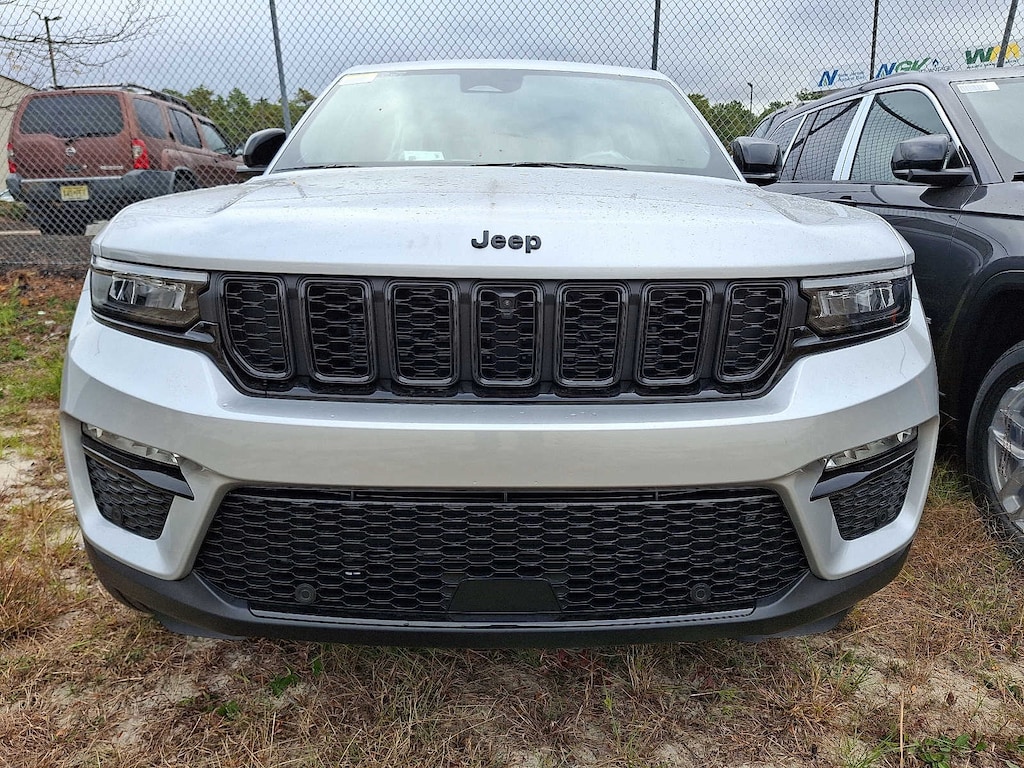 New 2025 Jeep Grand Cherokee Limited Sport Utility