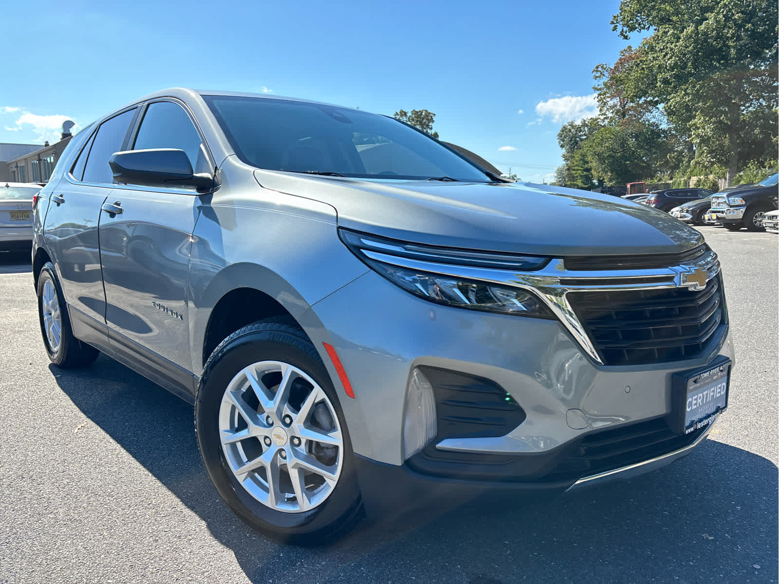 2023 Chevrolet Equinox photo 2