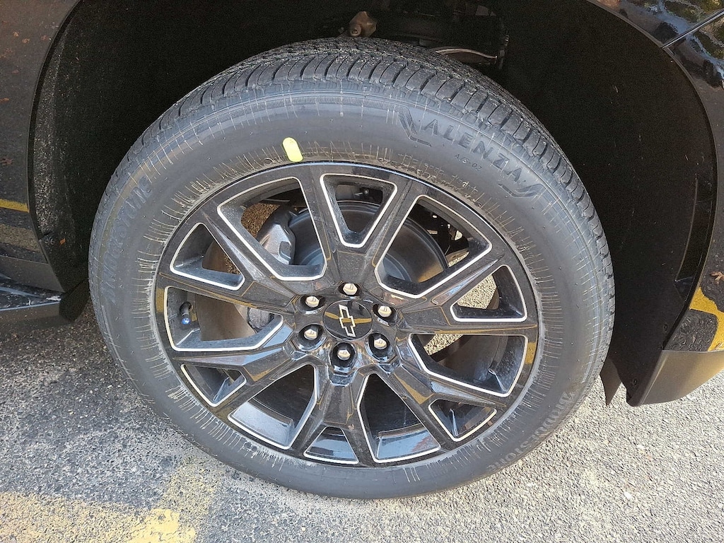 New 2026 Chevrolet Suburban RST SUV