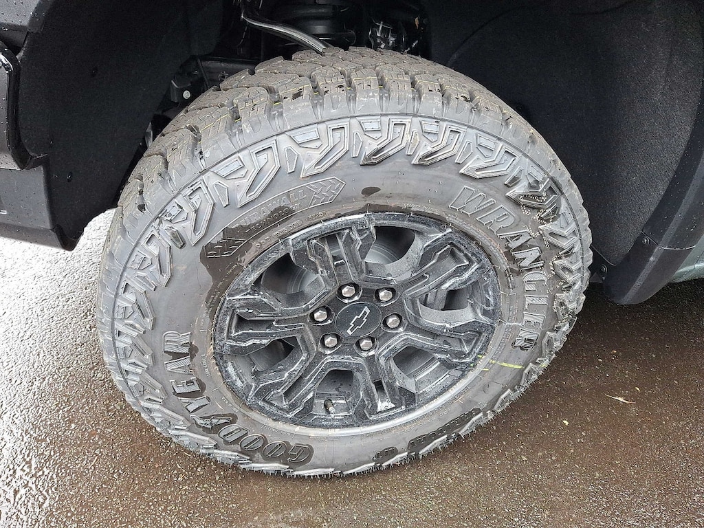 New 2026 Chevrolet Silverado 1500 ZR2 Truck Crew Cab