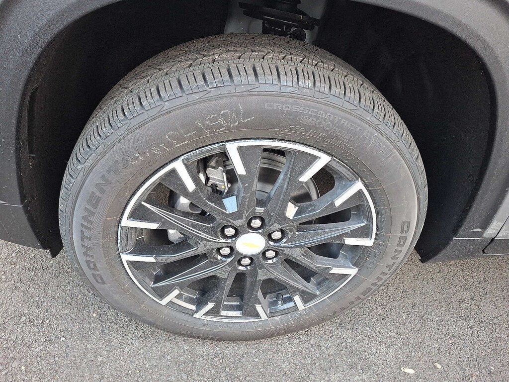 New 2026 Chevrolet Traverse LT SUV