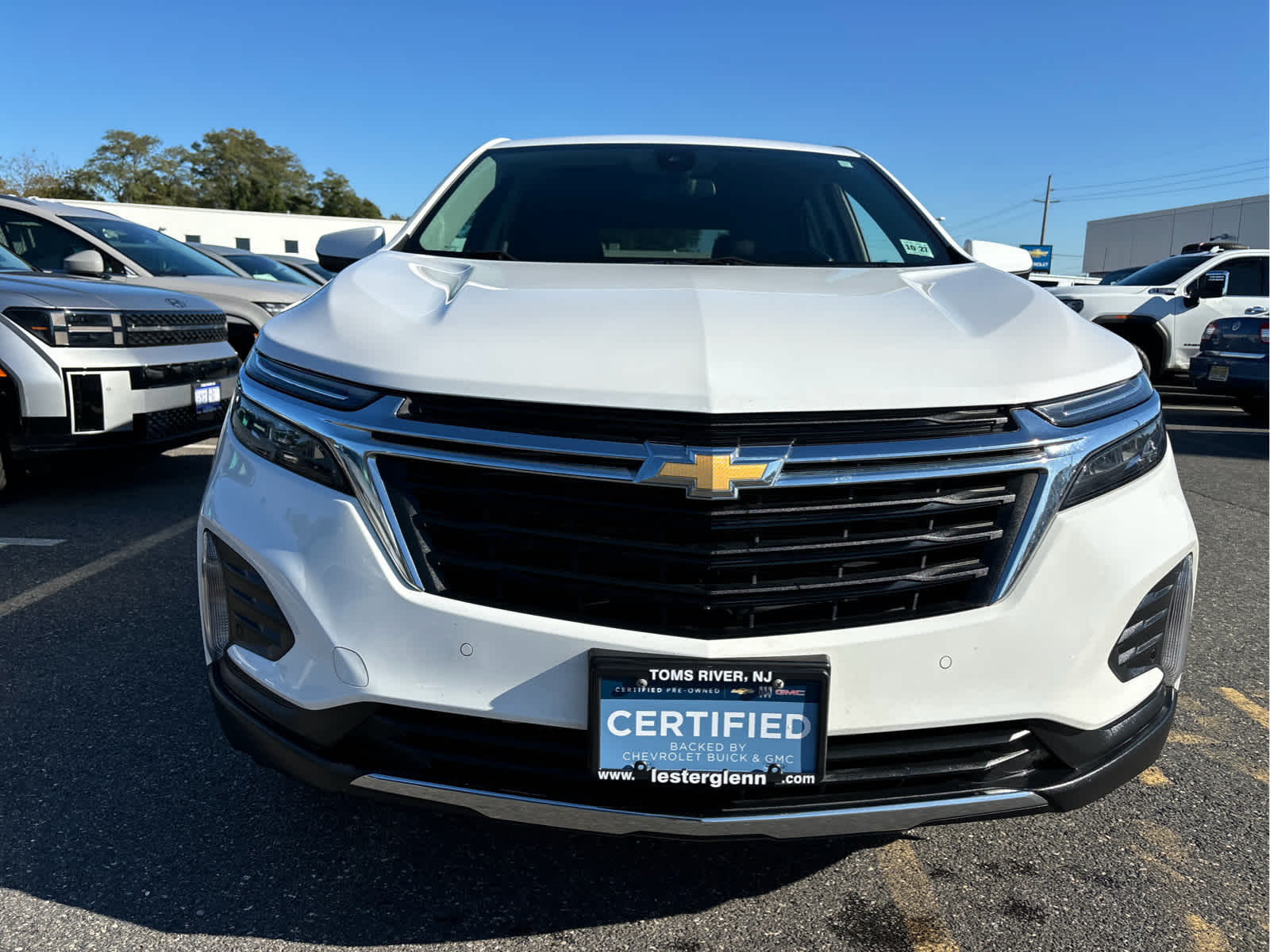 2022 Chevrolet Equinox LT photo 3