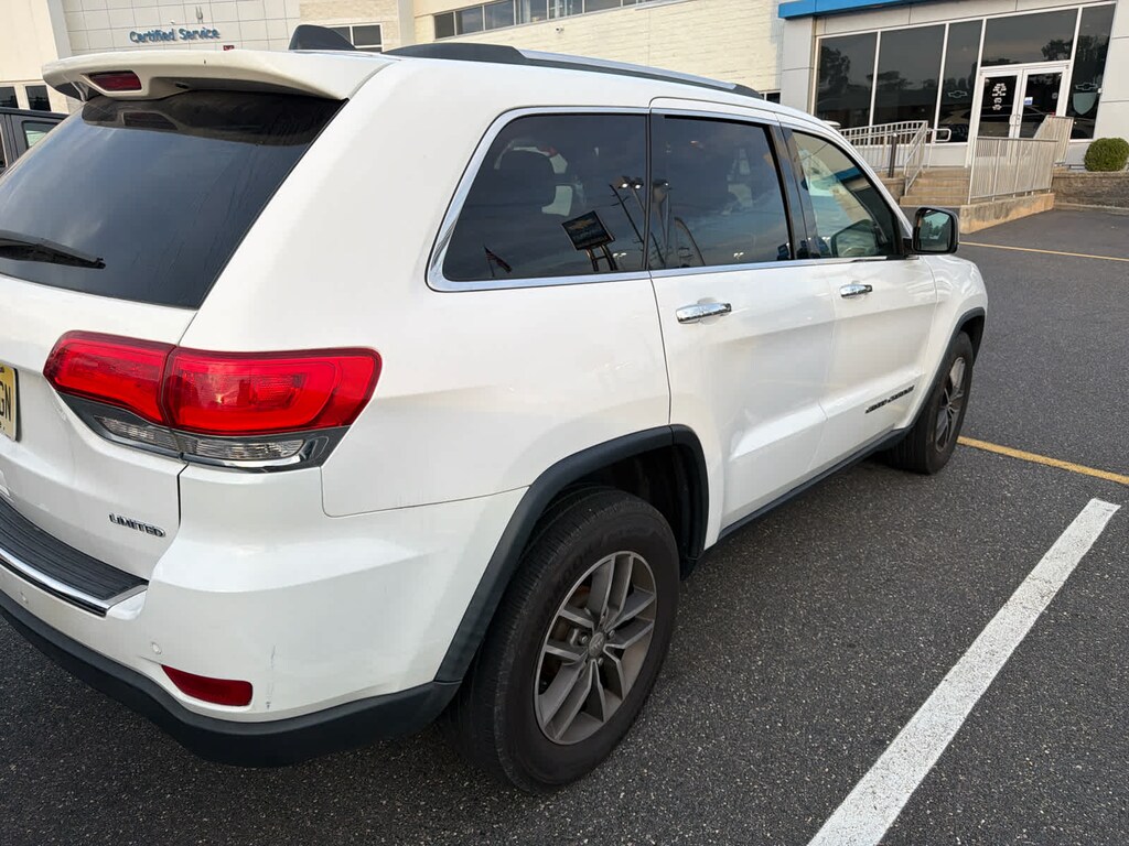 Used 2018 Jeep Grand Cherokee Limited 4x4 SUV