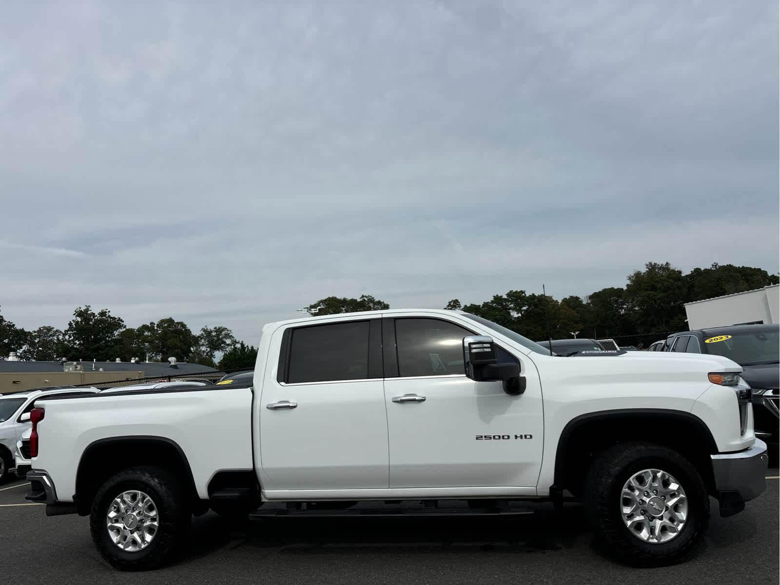 2020 Chevrolet Silverado 2500HD LTZ photo 3