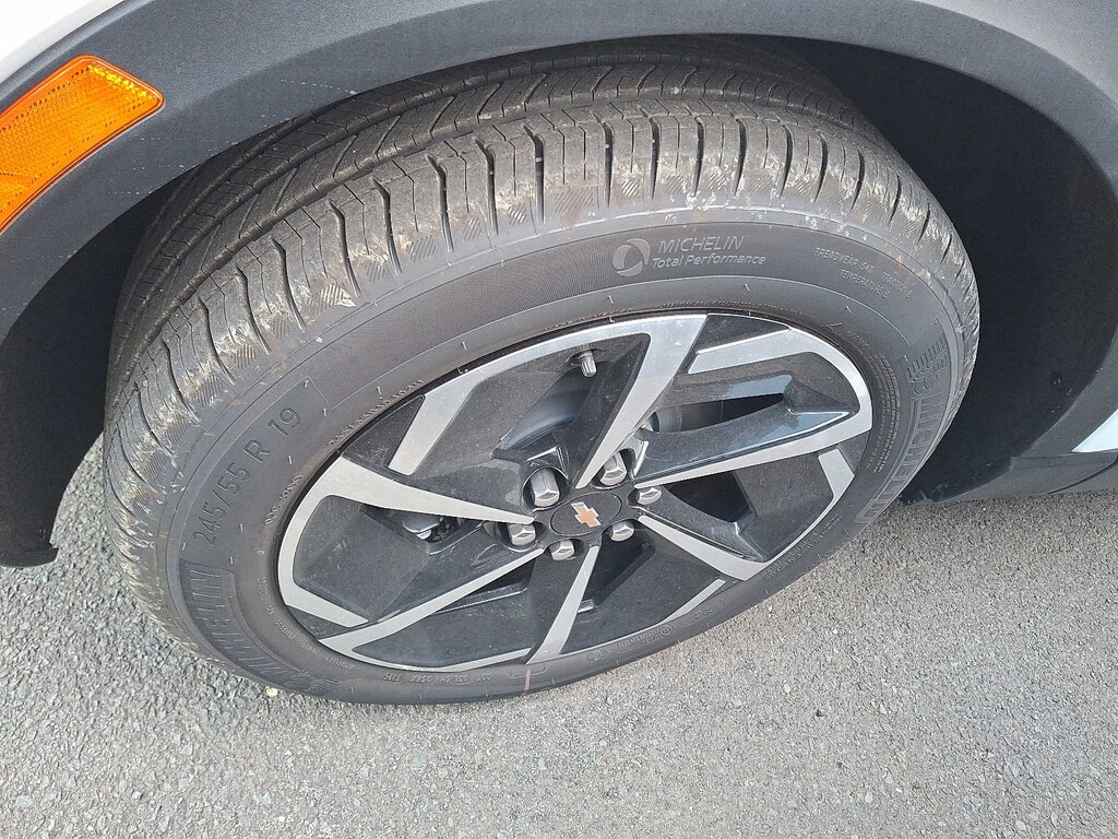 New 2026 Chevrolet Equinox EV LT 1 SUV