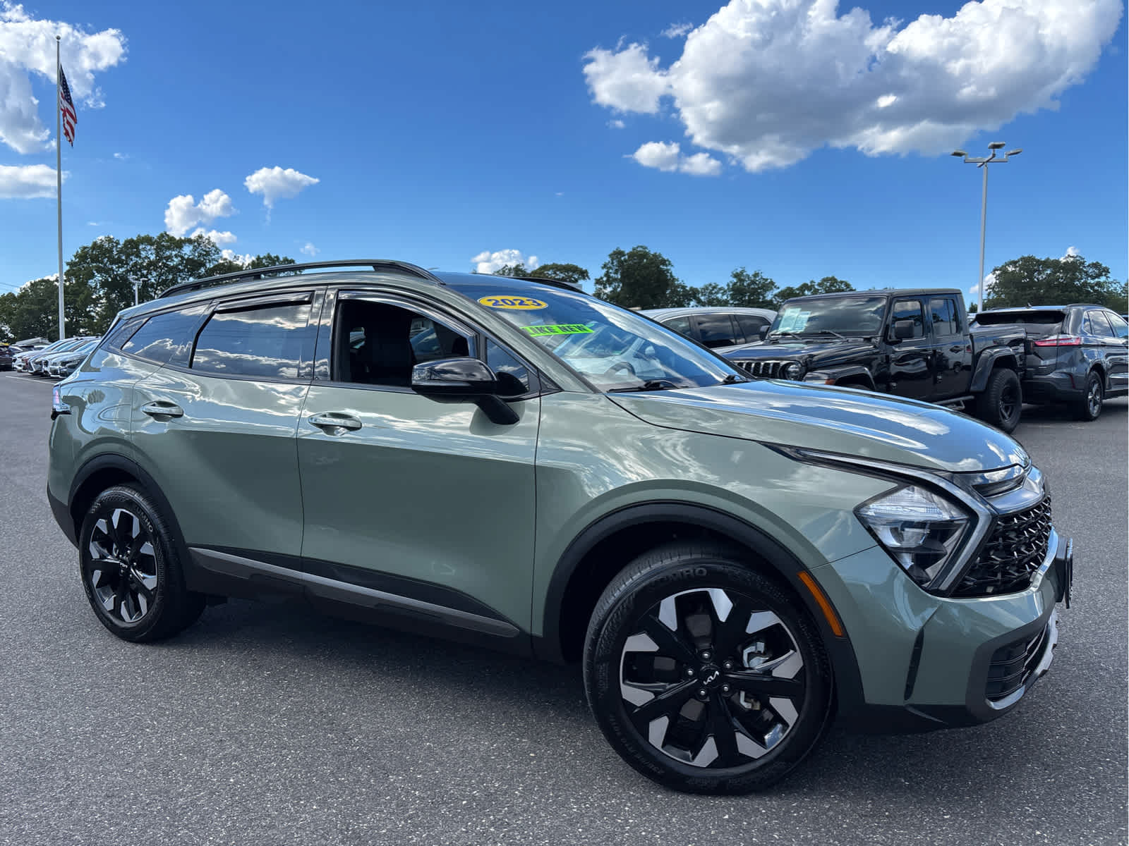 2023 Kia Sportage X-Line photo 3