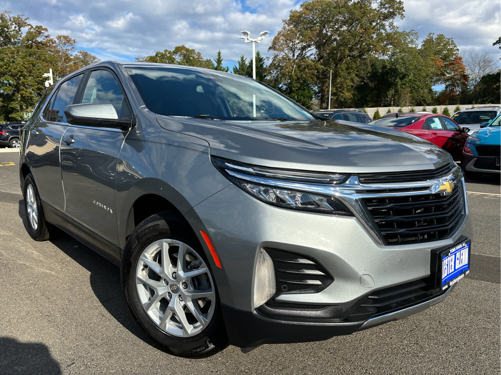2023 Chevrolet Equinox LT photo 2
